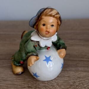 Goebel Hummel Rolling Around Zirkusakrobat 2088/B M.I. Hummel Club Figurine